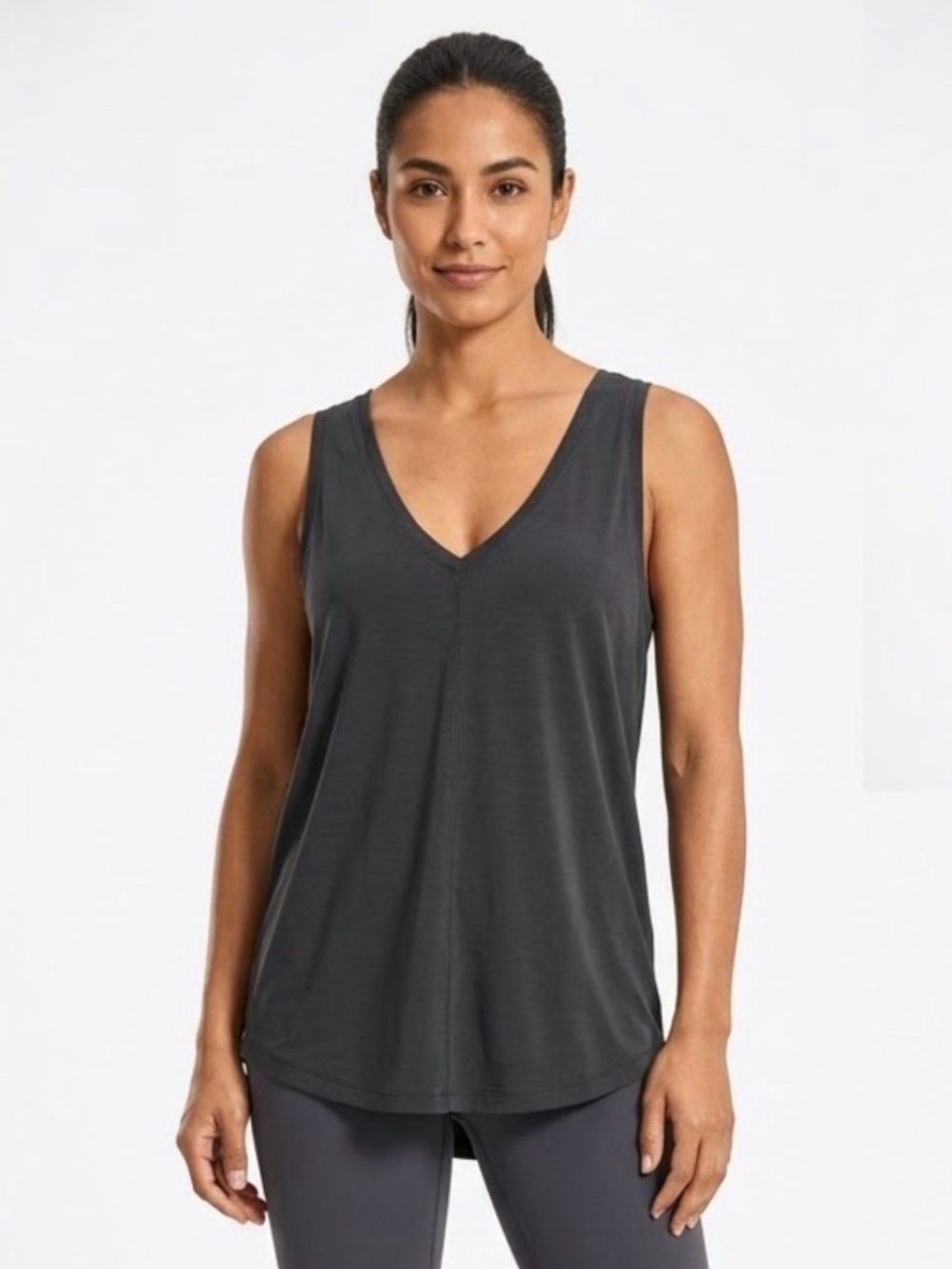 LULULEMON | DEEP V NECK BLACK SLEEVELESS TOP